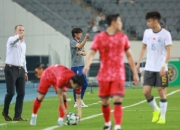 平博中国官网-关于东亚杯-朱辰杰冒顶送礼国足首战0-3完败韩国的信息