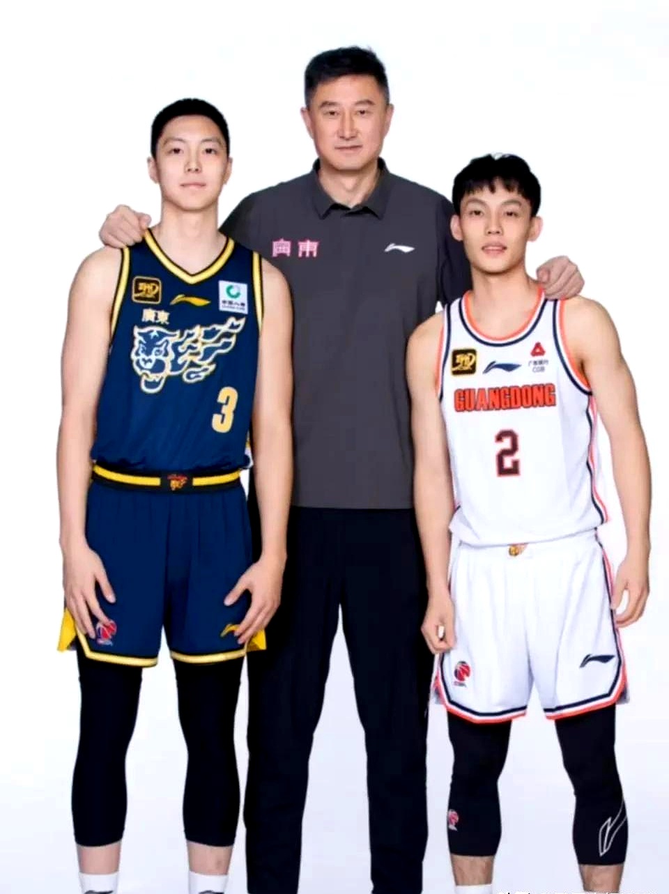 徐杰16+12广东胜天津杨瀚森18+10青岛胜深圳
