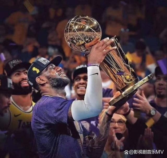 詹姆斯全能表现带领湖人成功取胜，全队表现合格的简单介绍