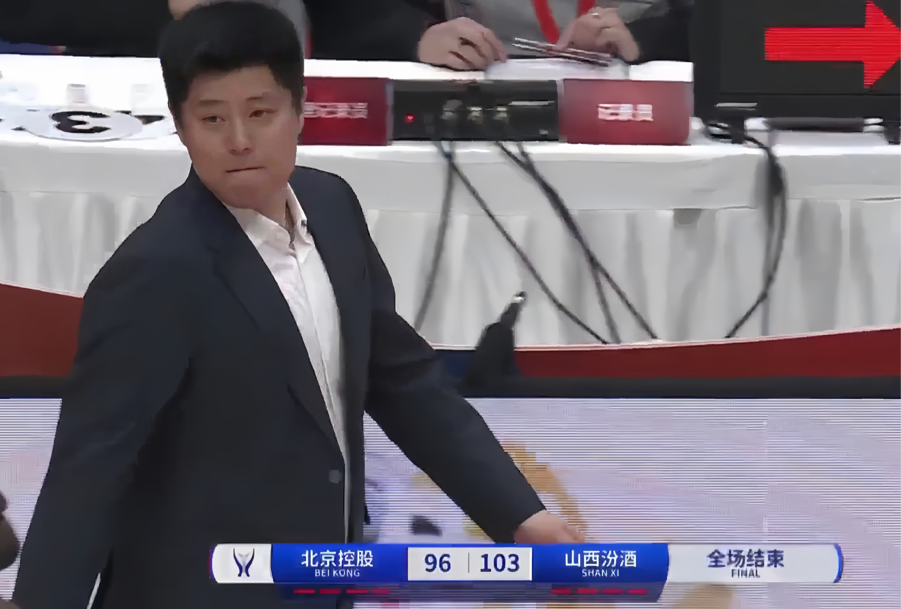 关于北控官宣：接受闵鹿蕾辞职致以崇高敬意聘请张庆鹏出任主教练的信息